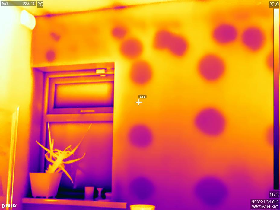 Poor Construction Plaster Blob fixing (thermal bridge)